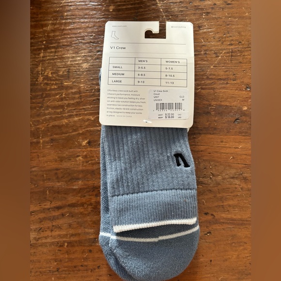 Vuori Crew Socks Unisex Medium - Picture 3 of 5